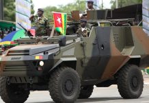 L'armée togolaise en parade lors d'un défilé à Lomé